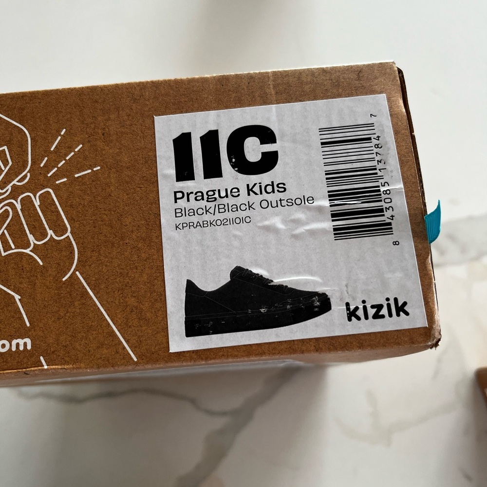 Kizik Prague Kids Blackout Sneakers